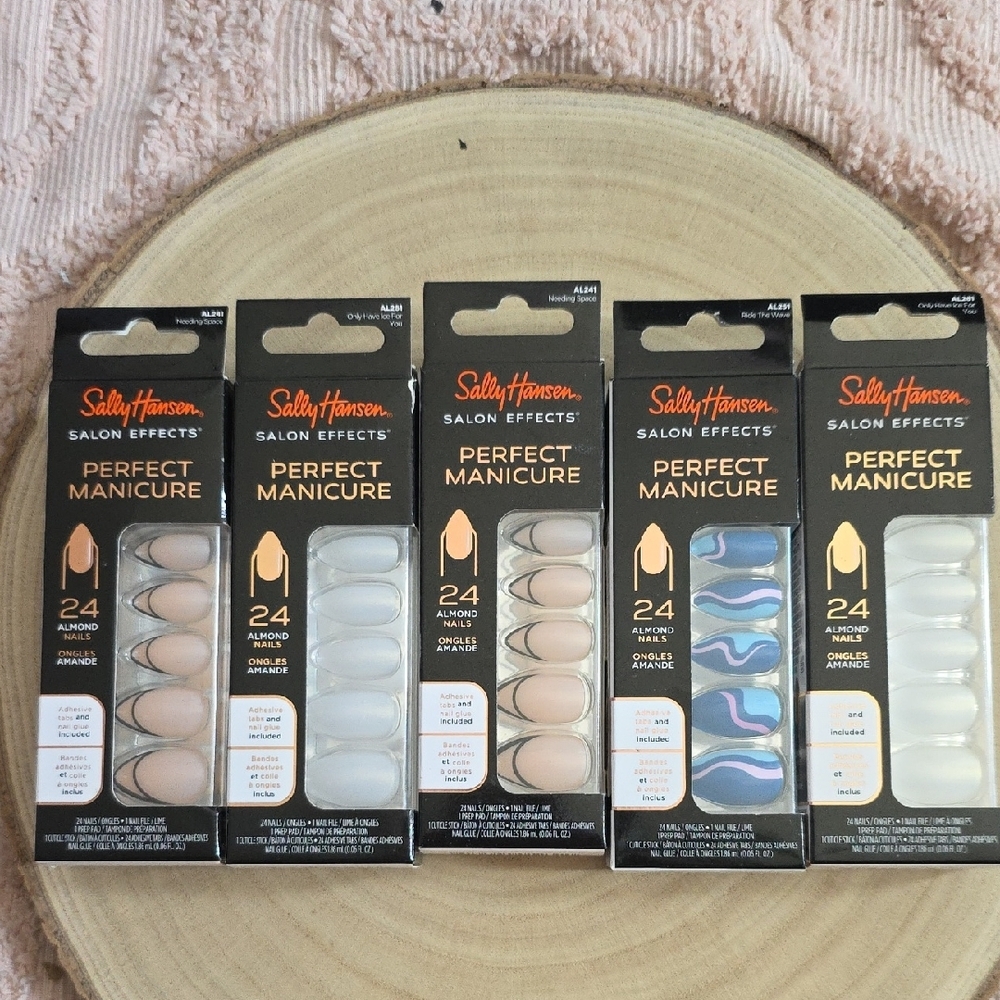 Sally Hansen Salon Effects Perfect Manicure Nail Set, Almond Shape, New